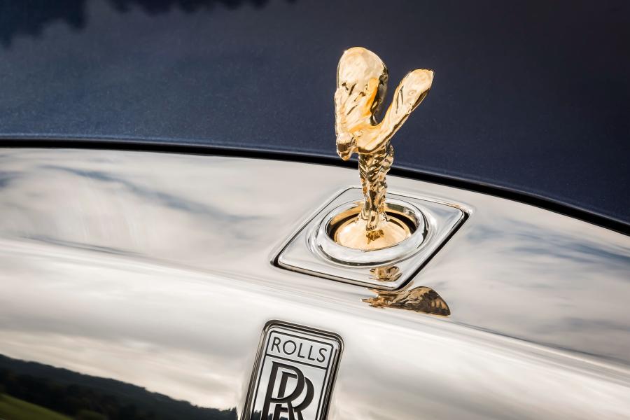 Логотип Rolls-Royce Phantom EWB 2017 года  (UK) (фото 23 из 40)